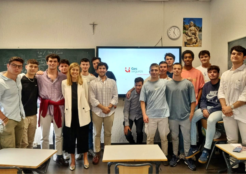 CLASE MAGISTRAL para Administración y Finanzas