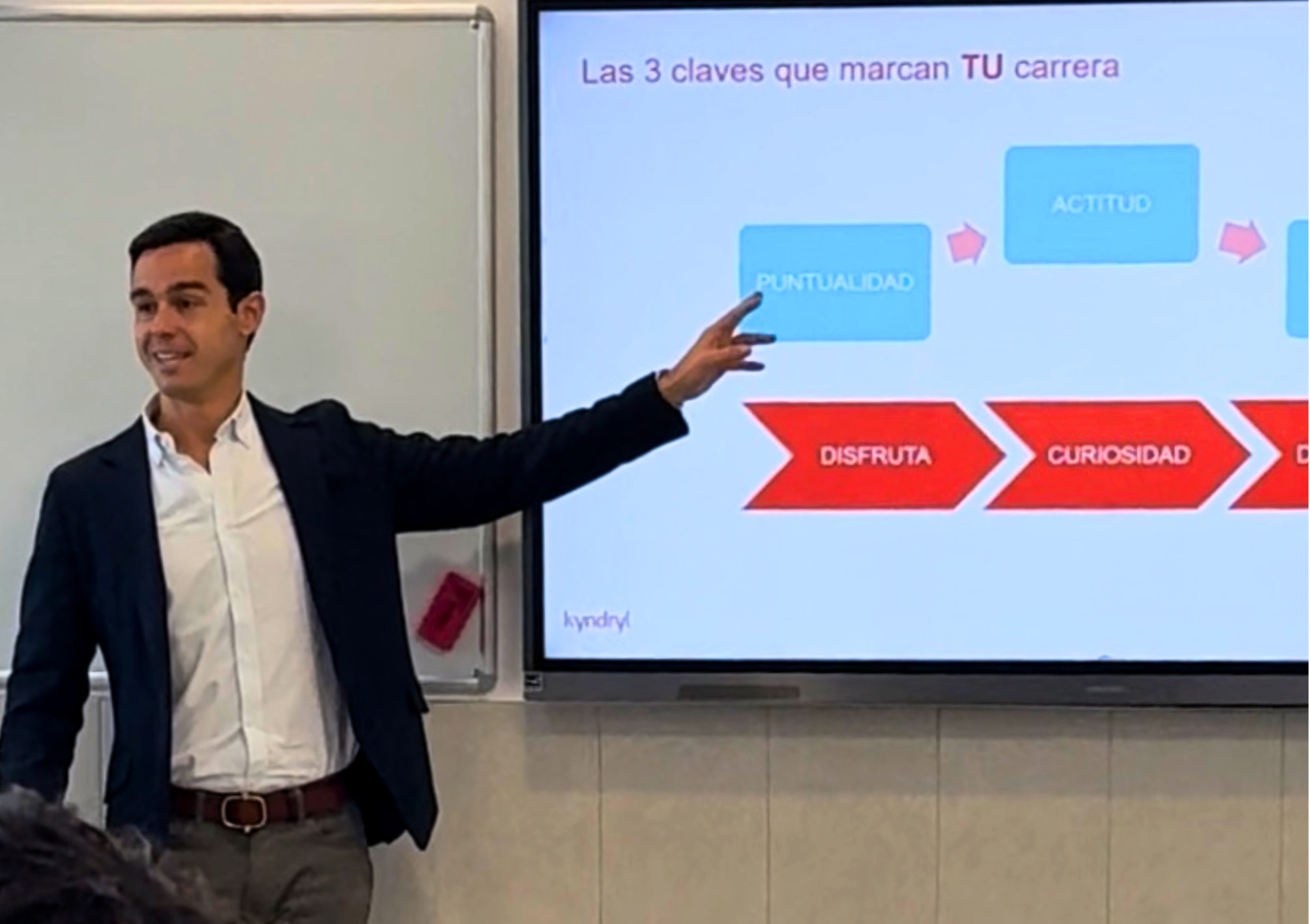 Inigo Entrala Iñigo Entrala imparte una masterclass en Encuentros con Profesionales de Retamar FP